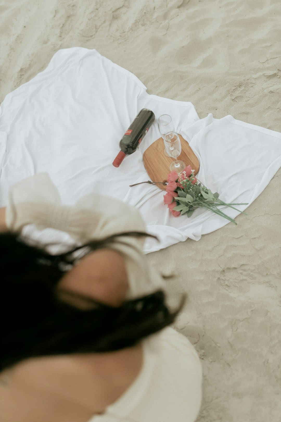 "离婚夫妻店”牢靠股份内战:前妻投反对票,前夫收警示函
